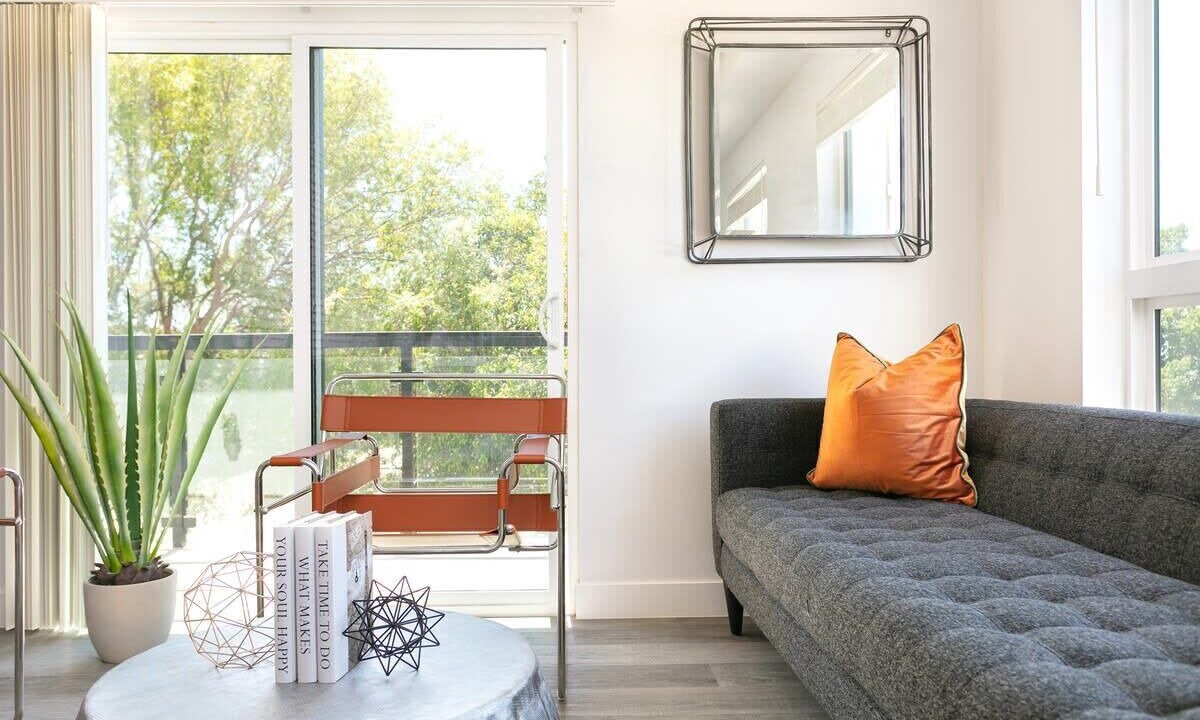Photo of Livingroom in Mid City