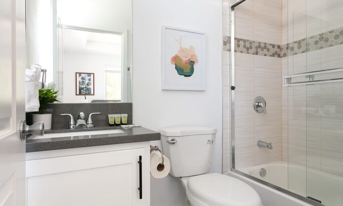 Photo of Bathroom in Mid City