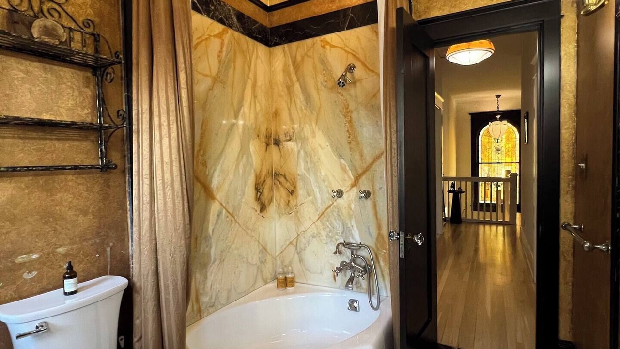 Photo of Bathroom in Belmont Heights