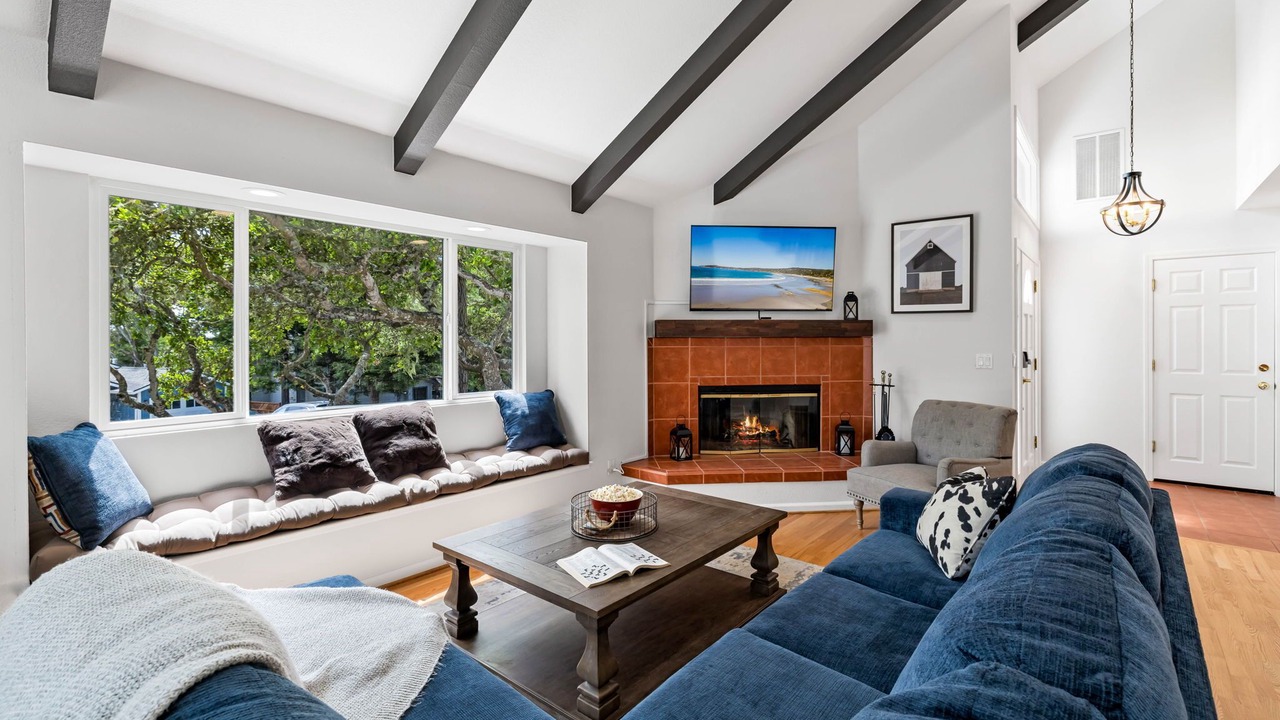 Photo of Livingroom in Northeast Carmel