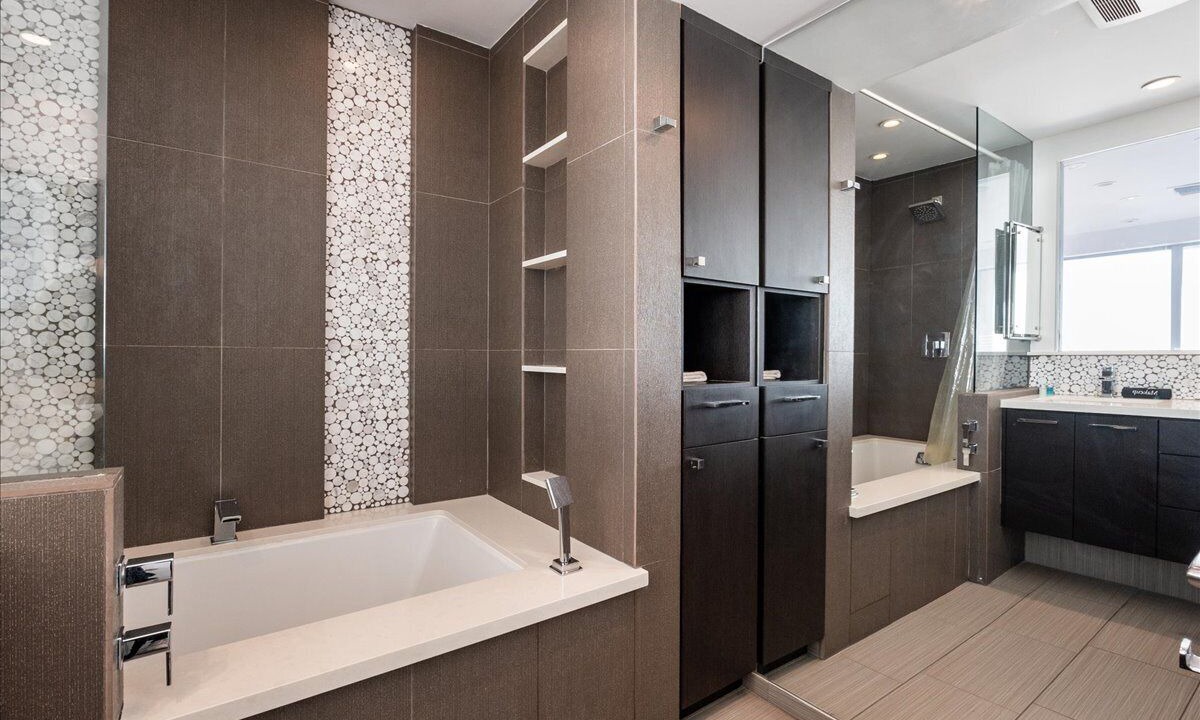 Photo of Bathroom in Central Mission Beach