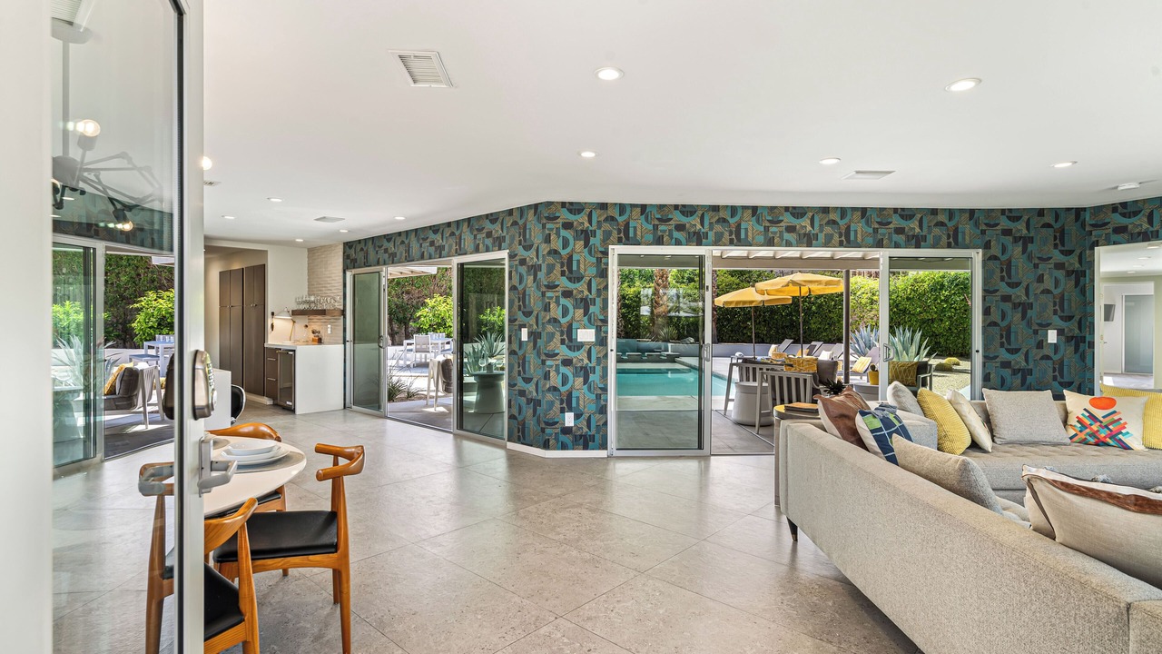 Photo of Livingroom in Deep Well Ranch