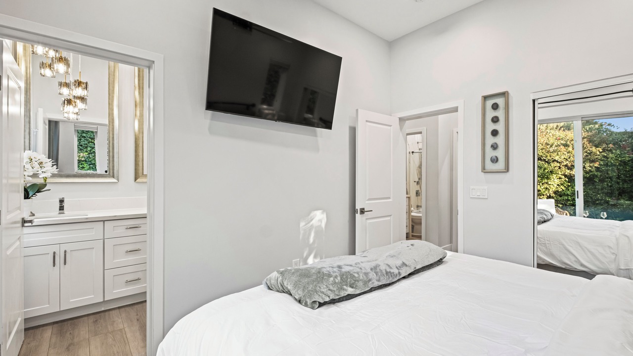 Photo of Bedroom in Rancho Palos Verdes