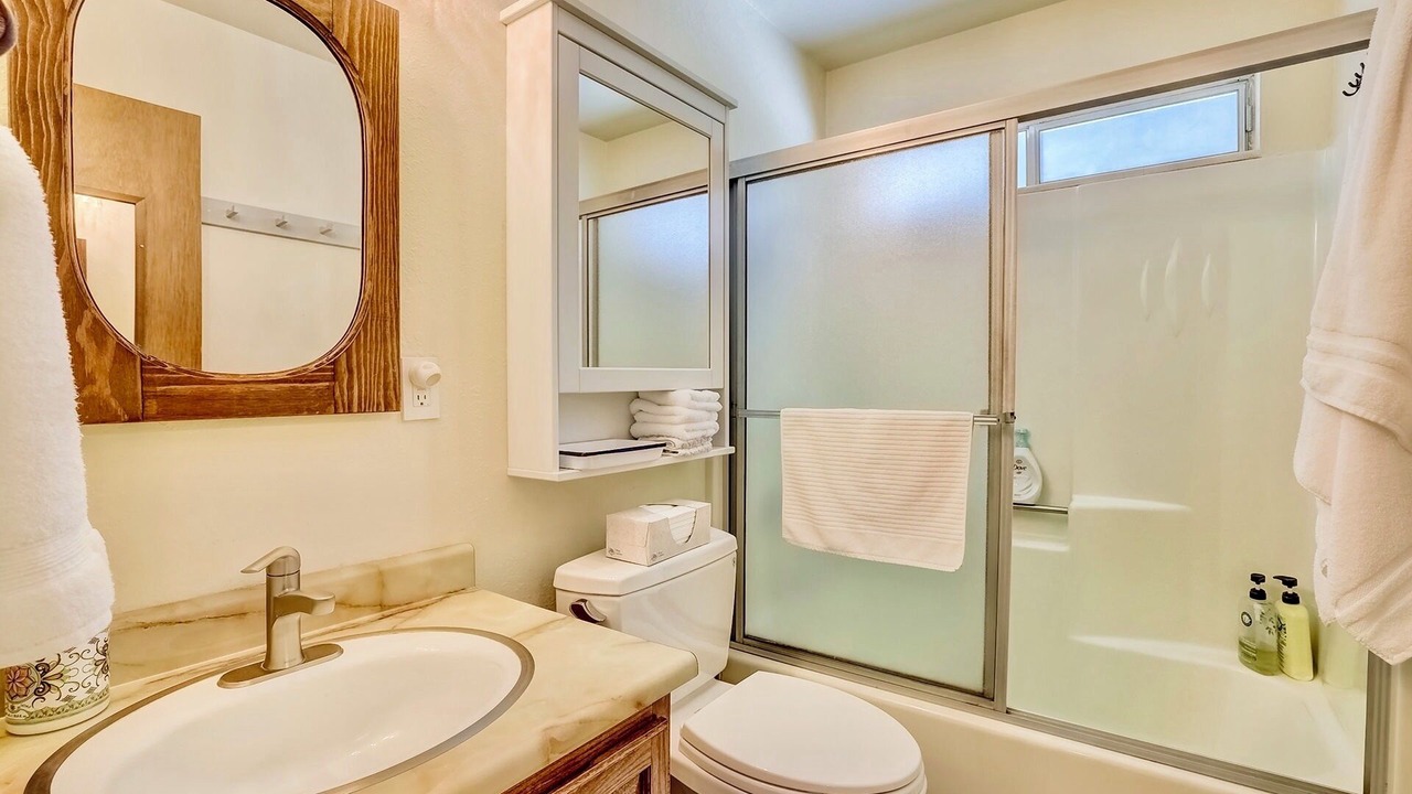 Photo of Bathroom in Al Tahoe