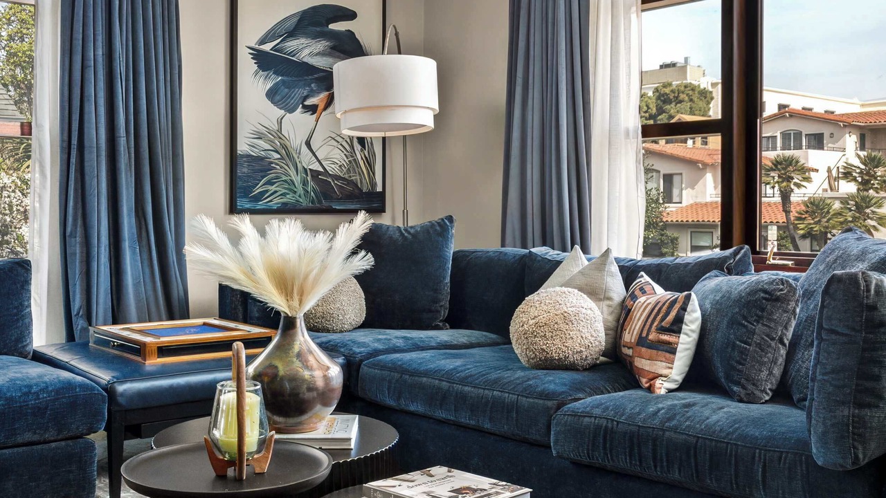 Photo of Livingroom in Village of La Jolla
