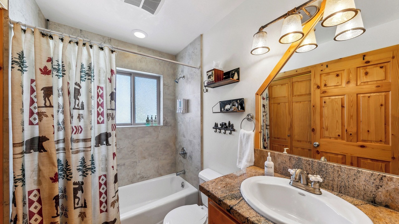 Photo of Bathroom in Mountain View Estates