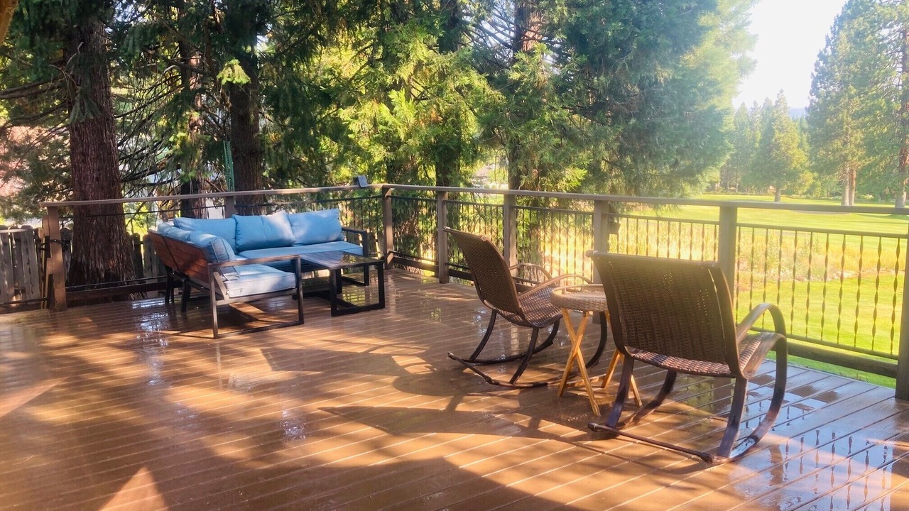 Photo of Patio Balcony in Lake Almanor West