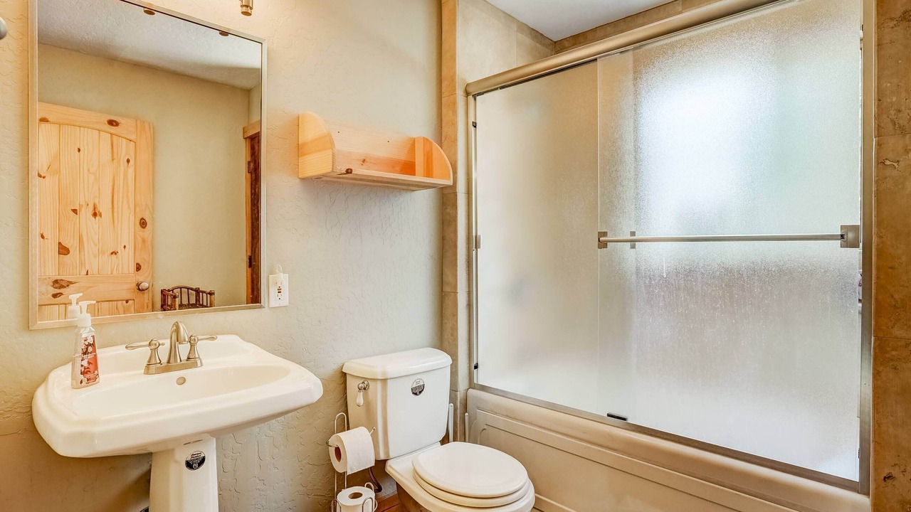 Photo of Bathroom in North Upper Truckee