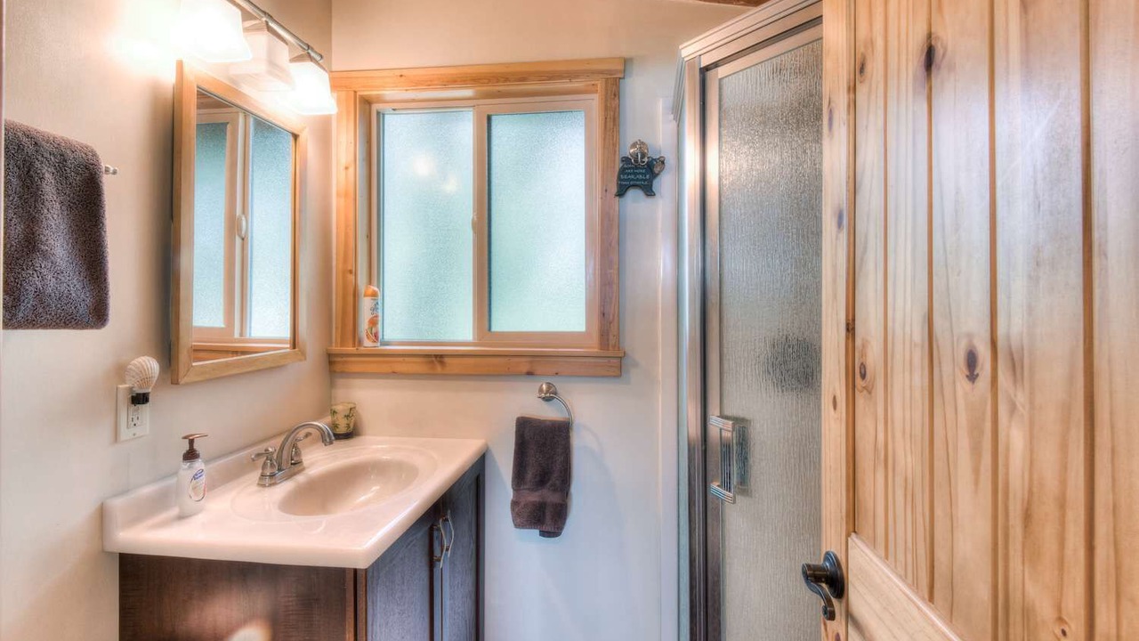Photo of Bathroom in McKinney Estates