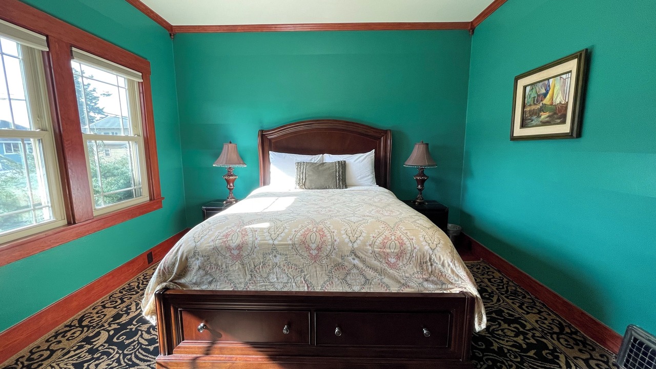 Photo of Bedroom in Arcata