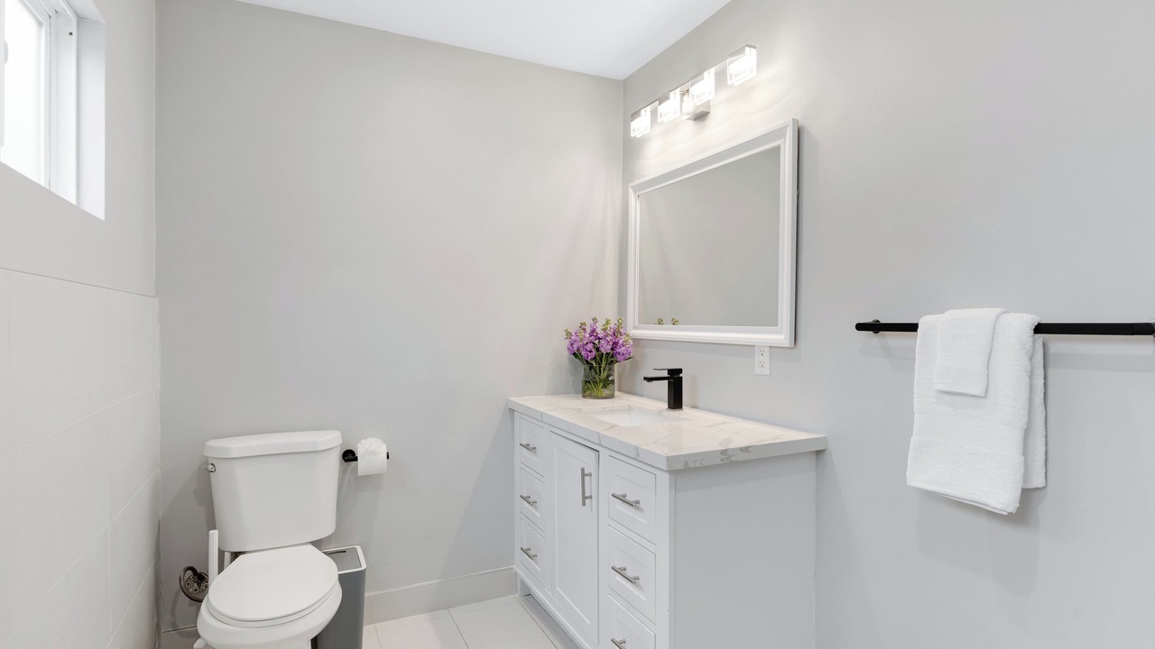 Photo of Bathroom in Grant Hill