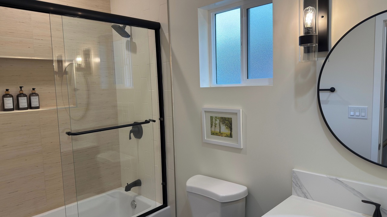 Photo of Bathroom in Mission Hills
