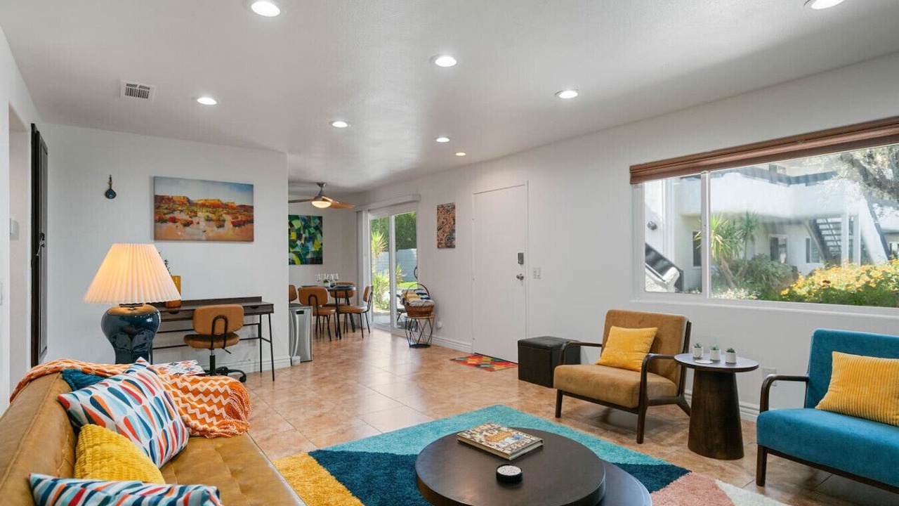 Photo of Livingroom in The Mesa