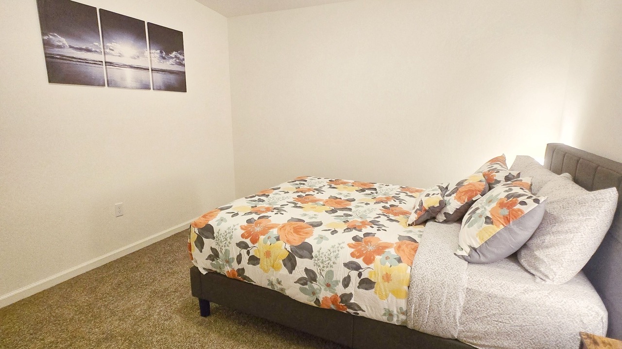 Photo of Bedroom in Tulare