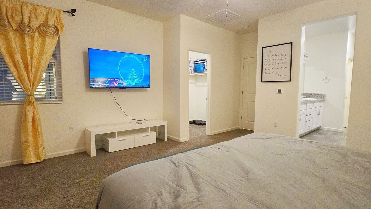 Photo of Bedroom in Tulare