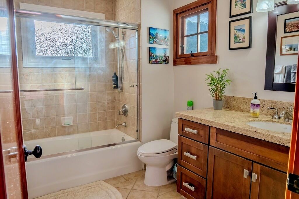 Photo of Bathroom in Alta Mesa