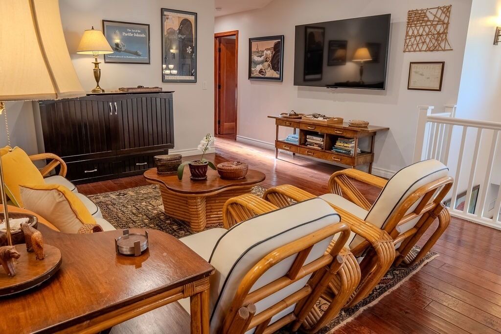 Photo of Livingroom in Alta Mesa