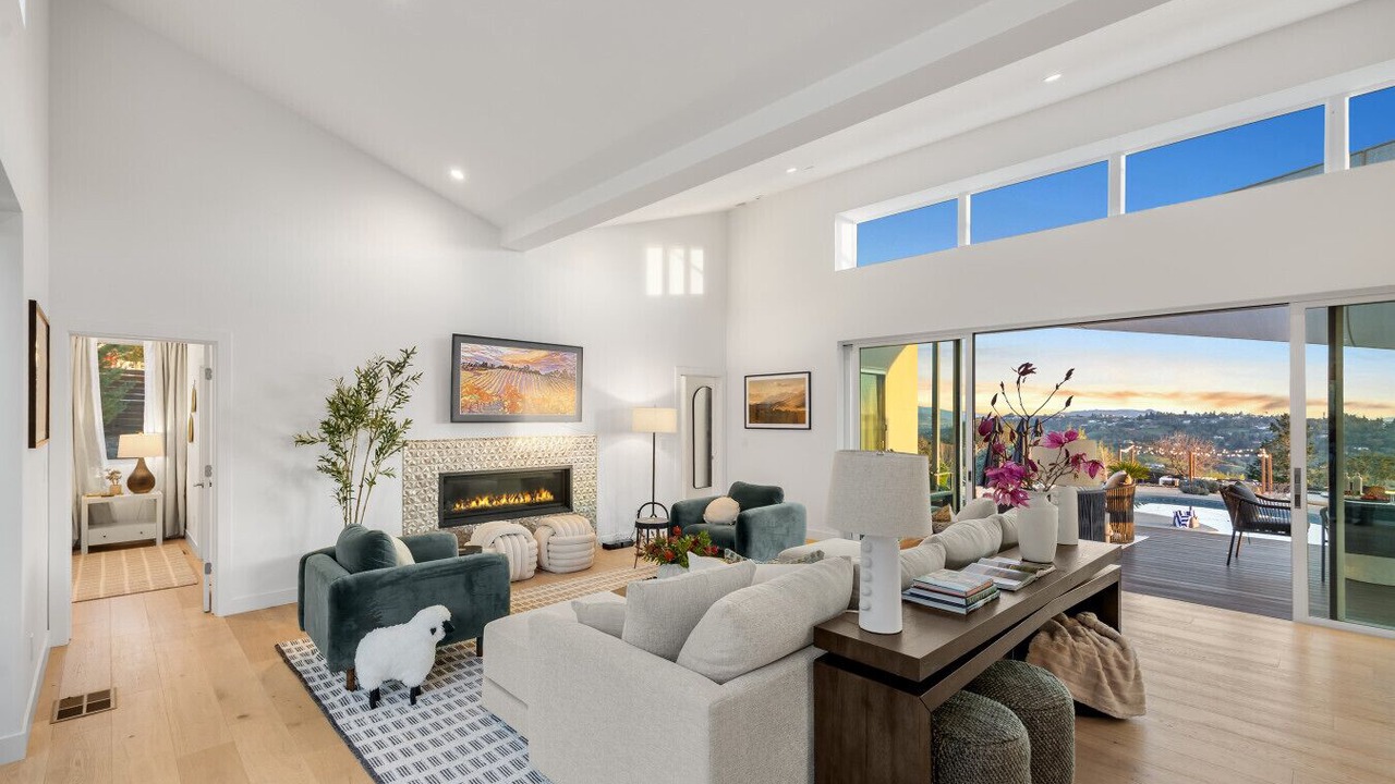 Photo of Livingroom in Santa Rosa