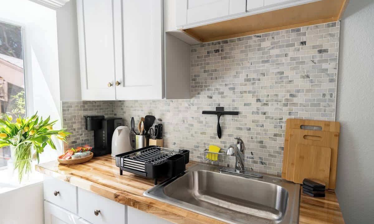 Photo of Kitchen in Beachwood Canyon
