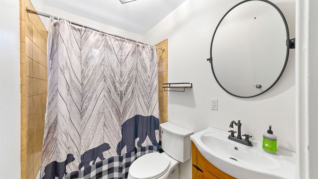 Photo of Bathroom in Graeagle