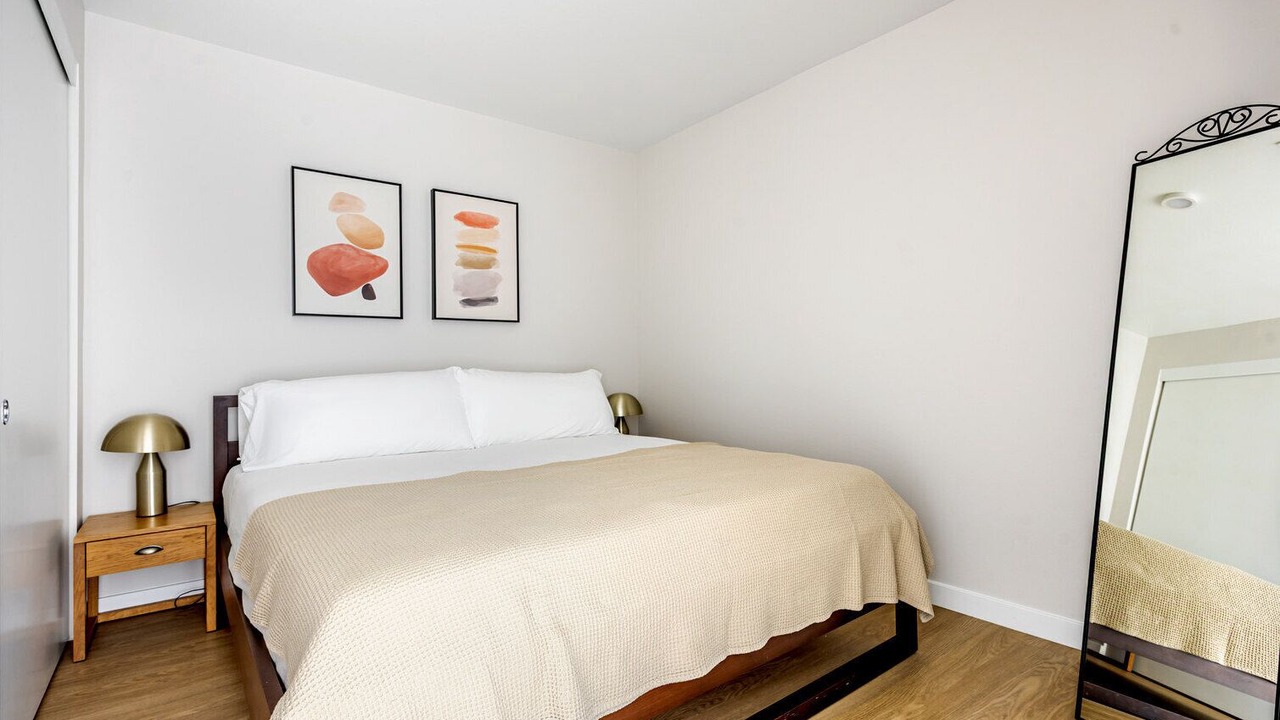 Photo of Bedroom in Chinatown