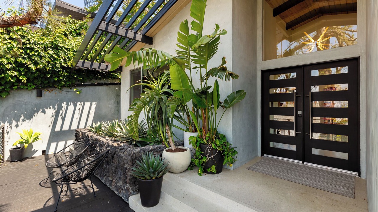Photo of Patio Balcony in Studio City