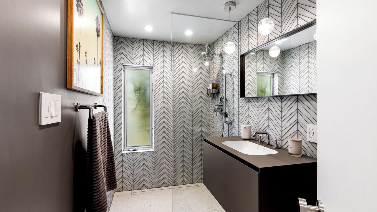 Photo of Bathroom in Studio City