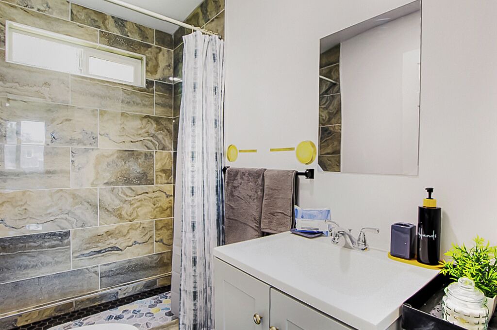 Photo of Bathroom in Mission Hills