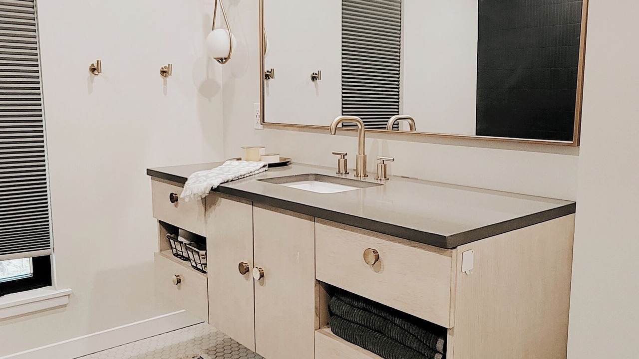 Photo of Bathroom in Happy Valley