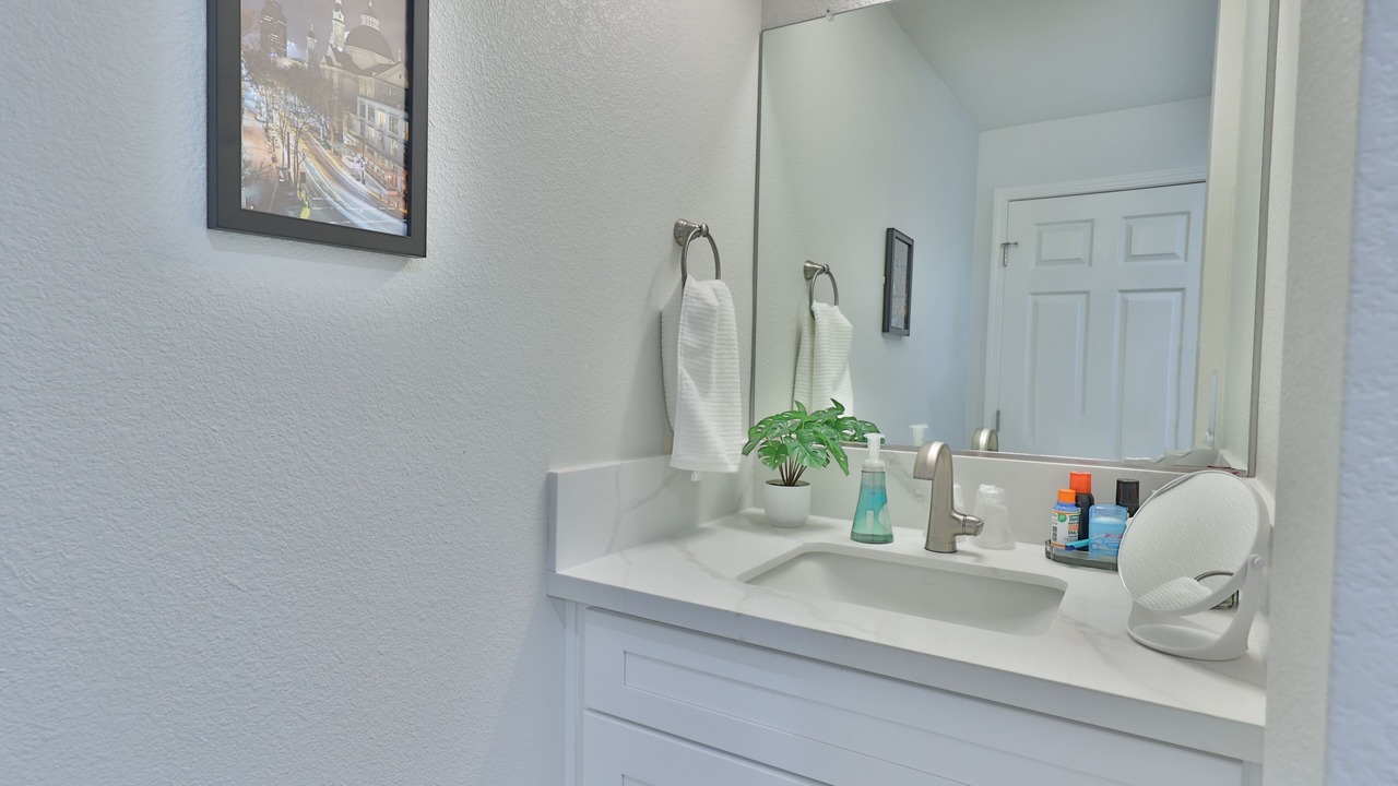 Photo of Bathroom in South Natomas