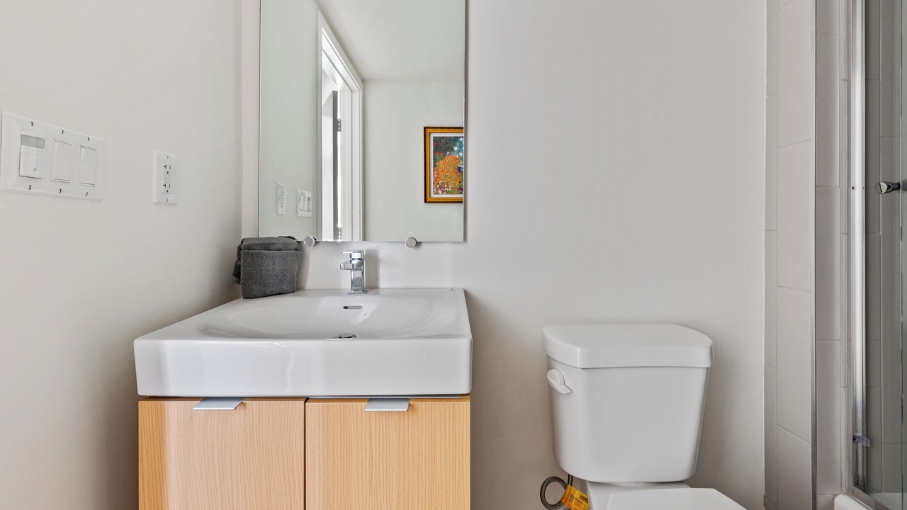 Photo of Bathroom in West Los Angeles
