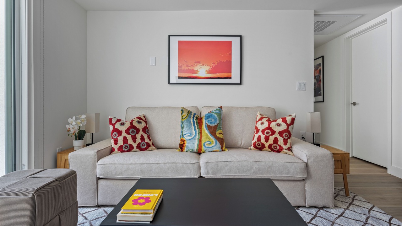 Photo of Livingroom in West Los Angeles