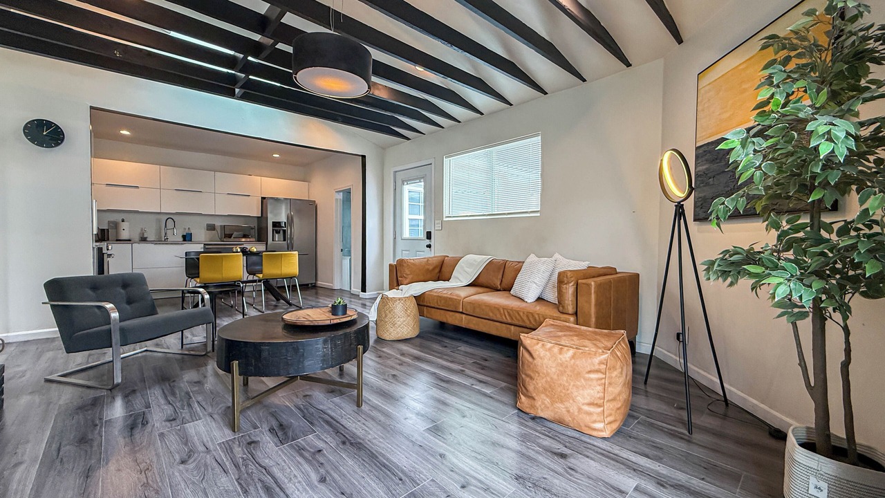 Photo of Livingroom in View Park-Windsor Hills