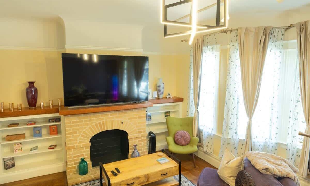 Photo of Bedroom in Nob Hill