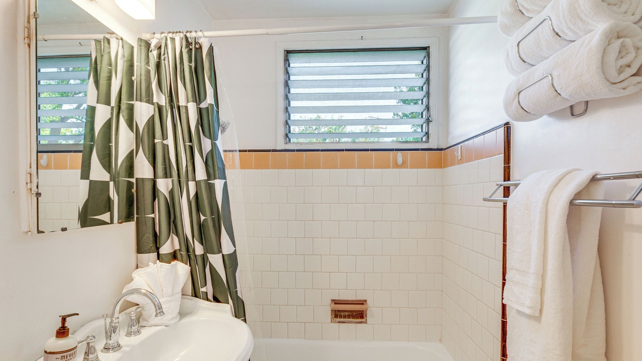 Photo of Bathroom in Magnolia Park
