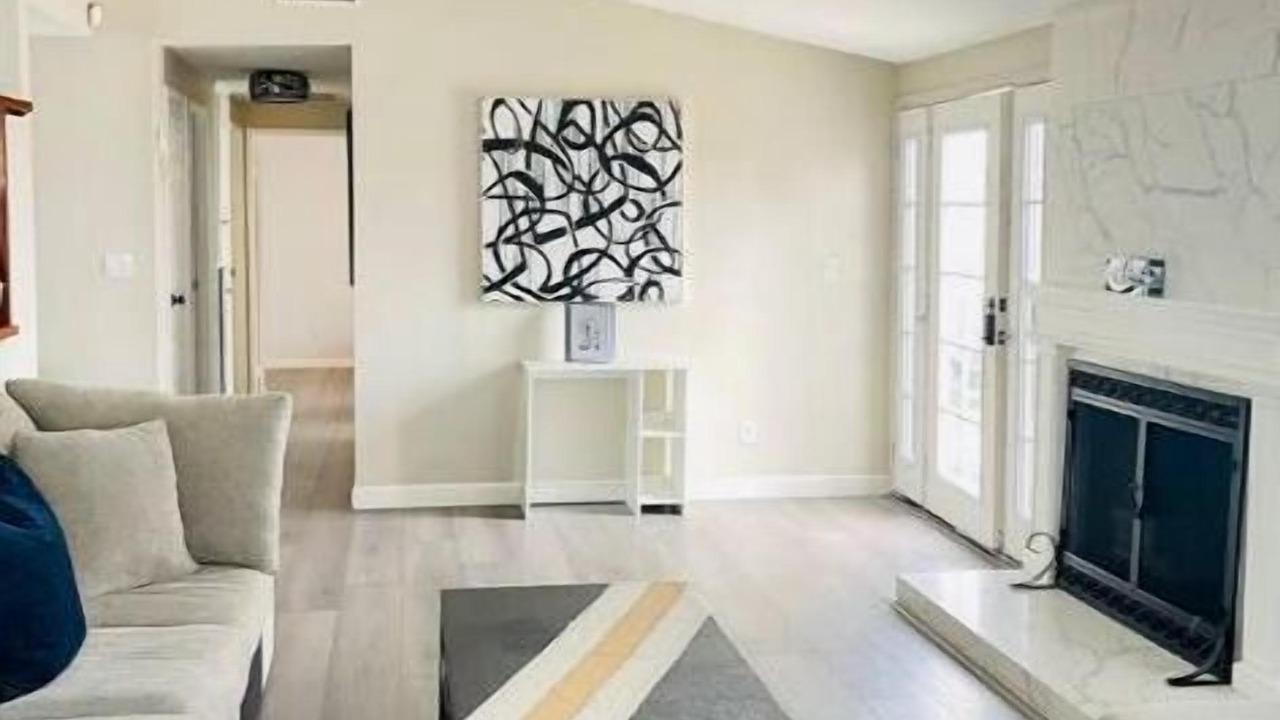Photo of Livingroom in Serra Mesa