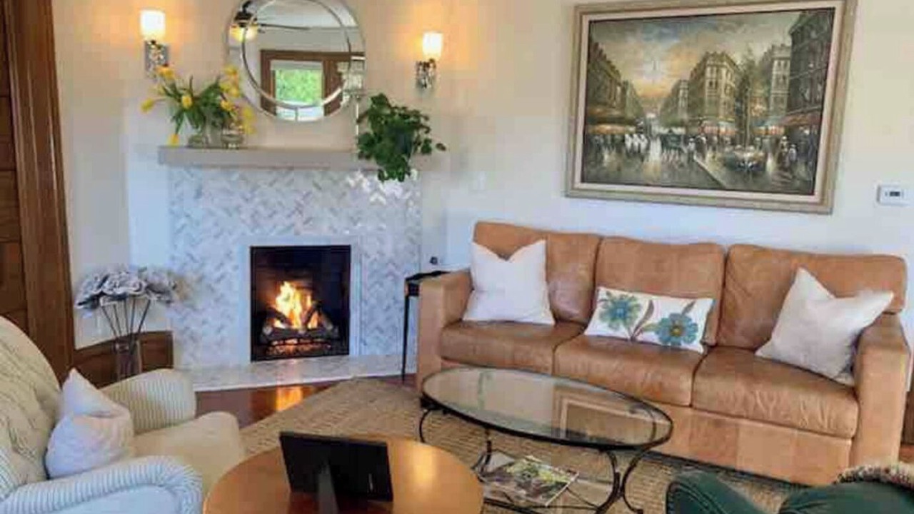 Photo of Livingroom in Oak Park