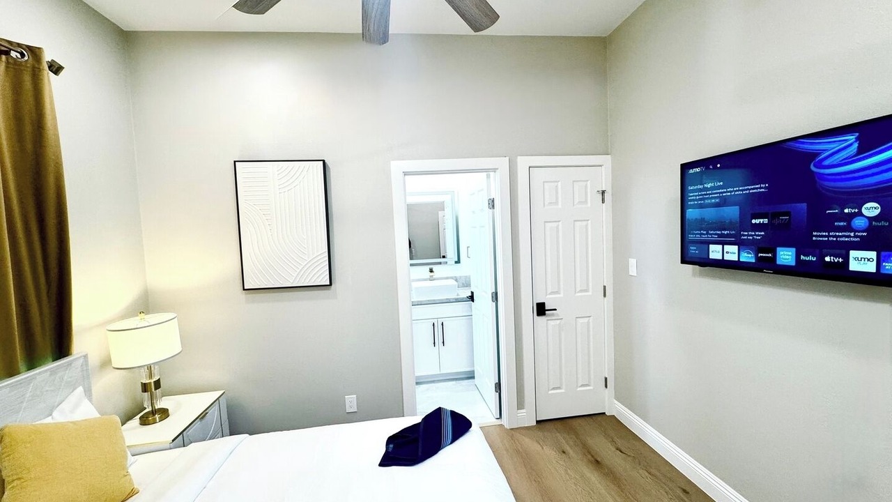 Photo of Bedroom in Central Escondido