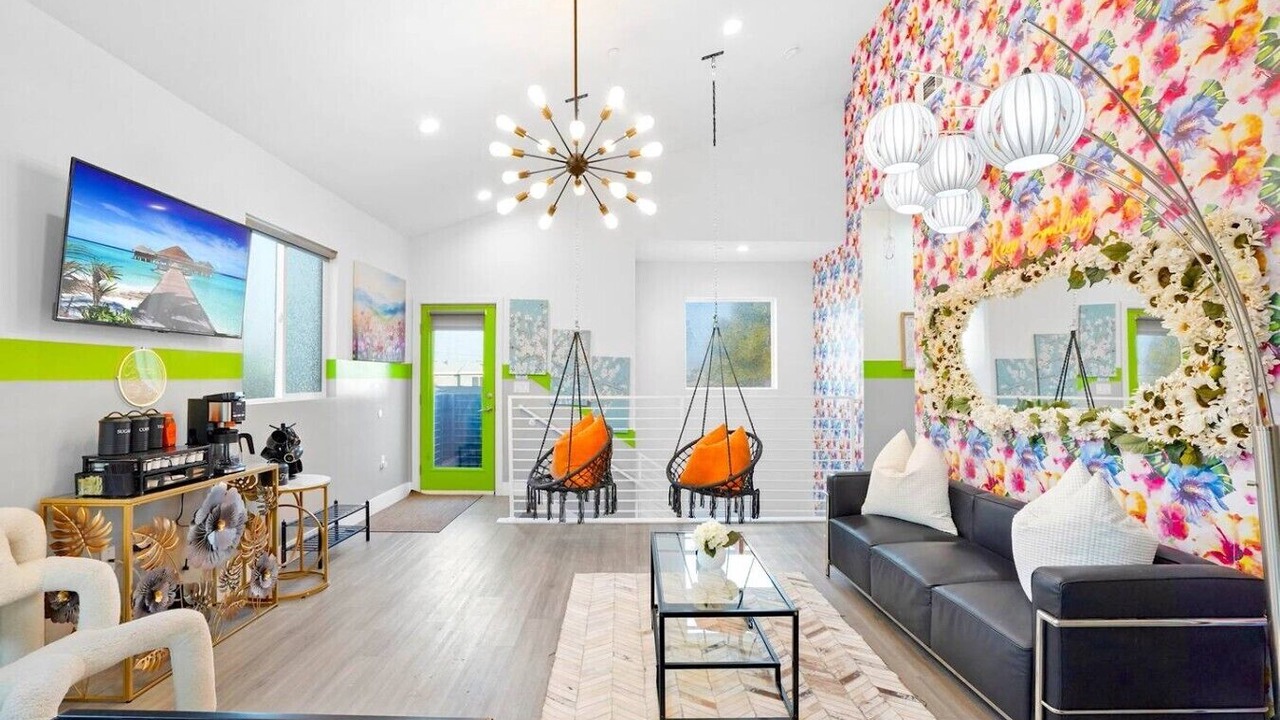 Photo of Livingroom in NoHo Arts District