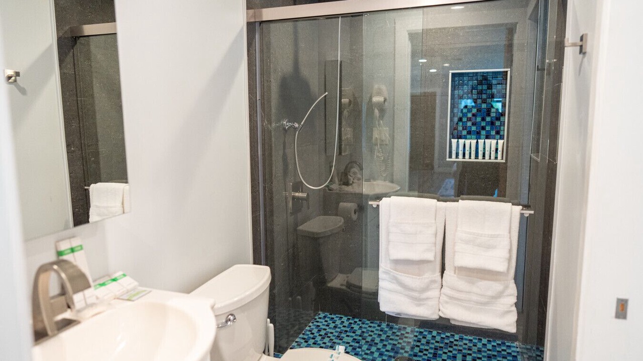 Photo of Bathroom in Reseda