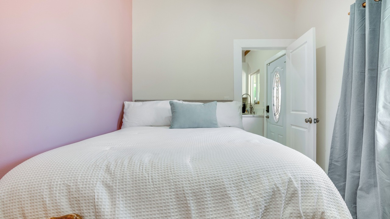 Photo of Bedroom in Rancho Palos Verdes