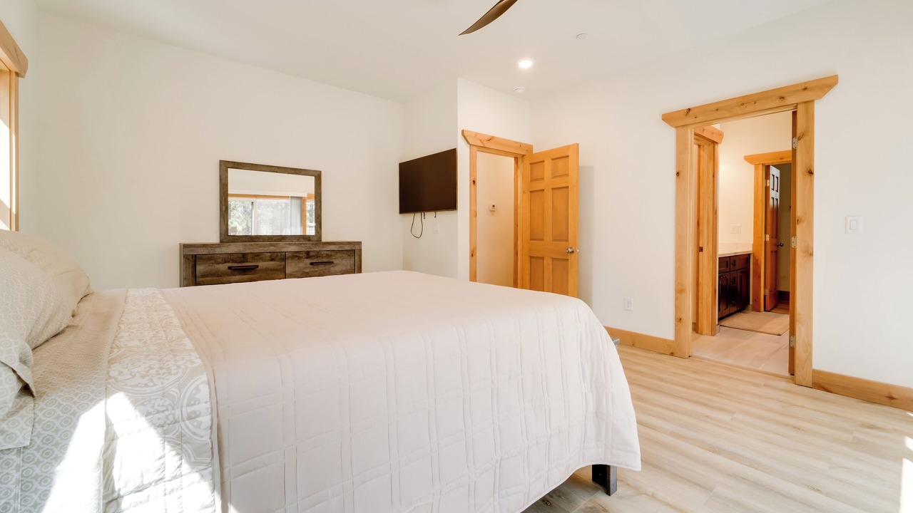 Photo of Bedroom in Iron Horse