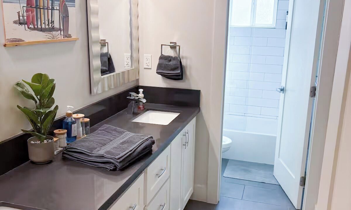 Photo of Bathroom in NoHo Arts District