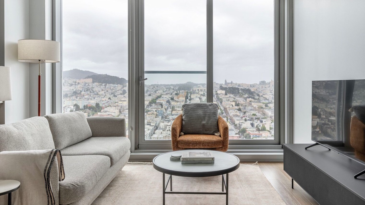 Photo of Livingroom in Civic Center
