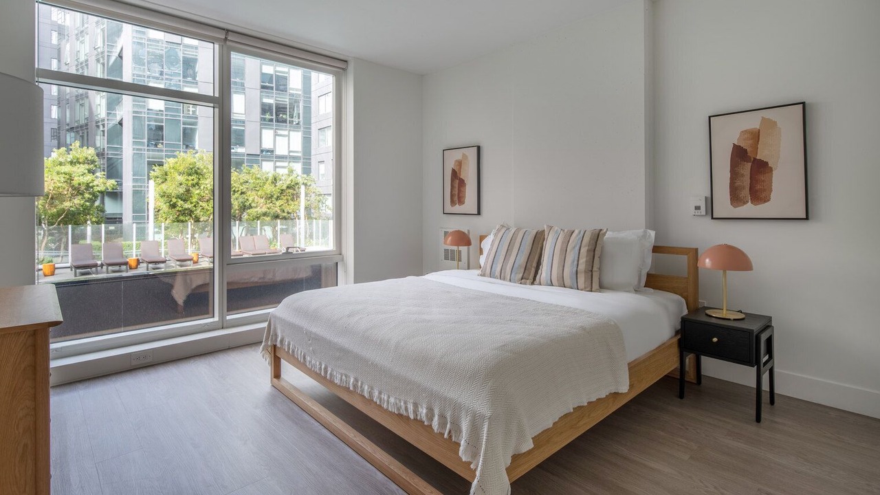 Photo of Bedroom in Downtown San Francisco