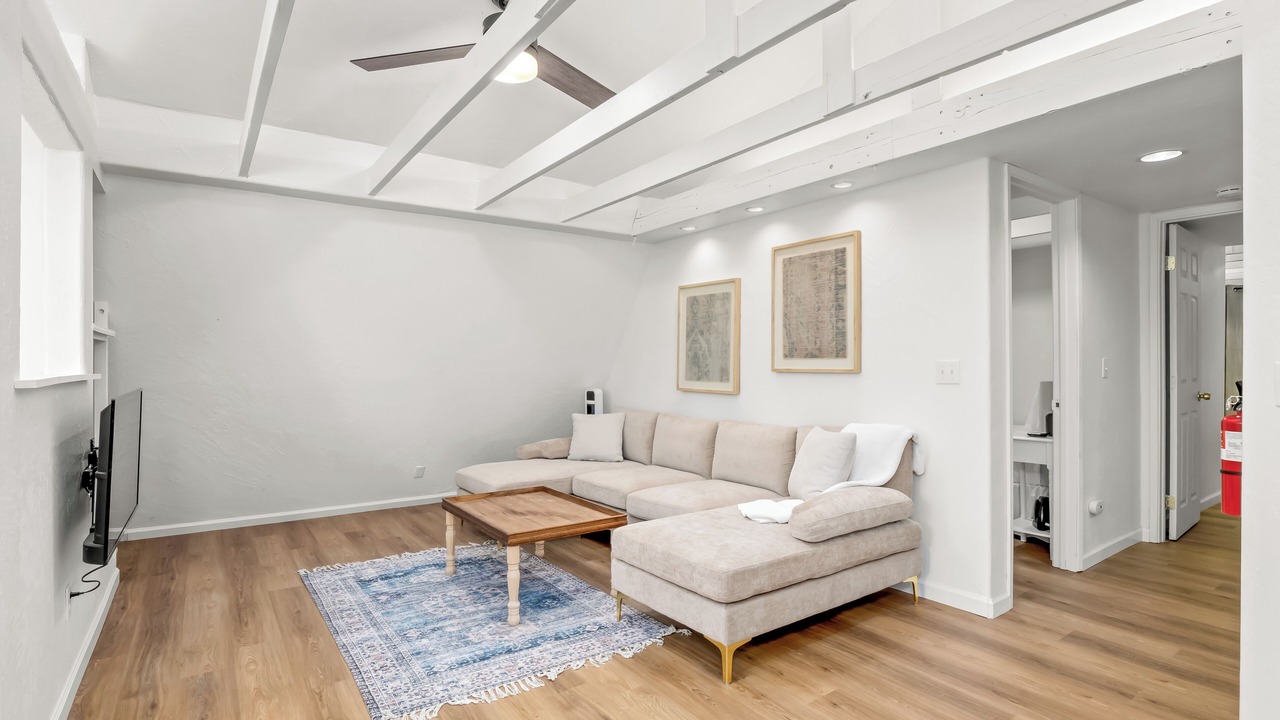 Photo of Livingroom in Oakhurst