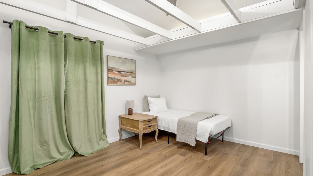 Photo of Bedroom in Oakhurst