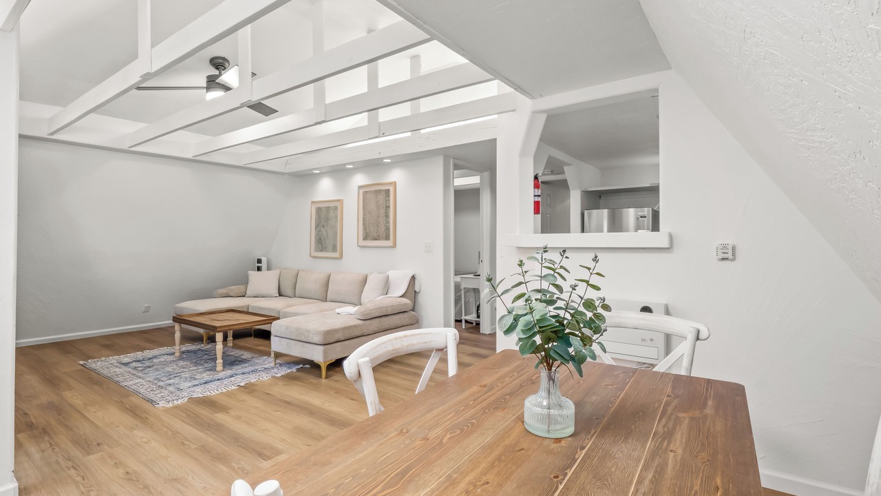 Photo of Livingroom in Oakhurst