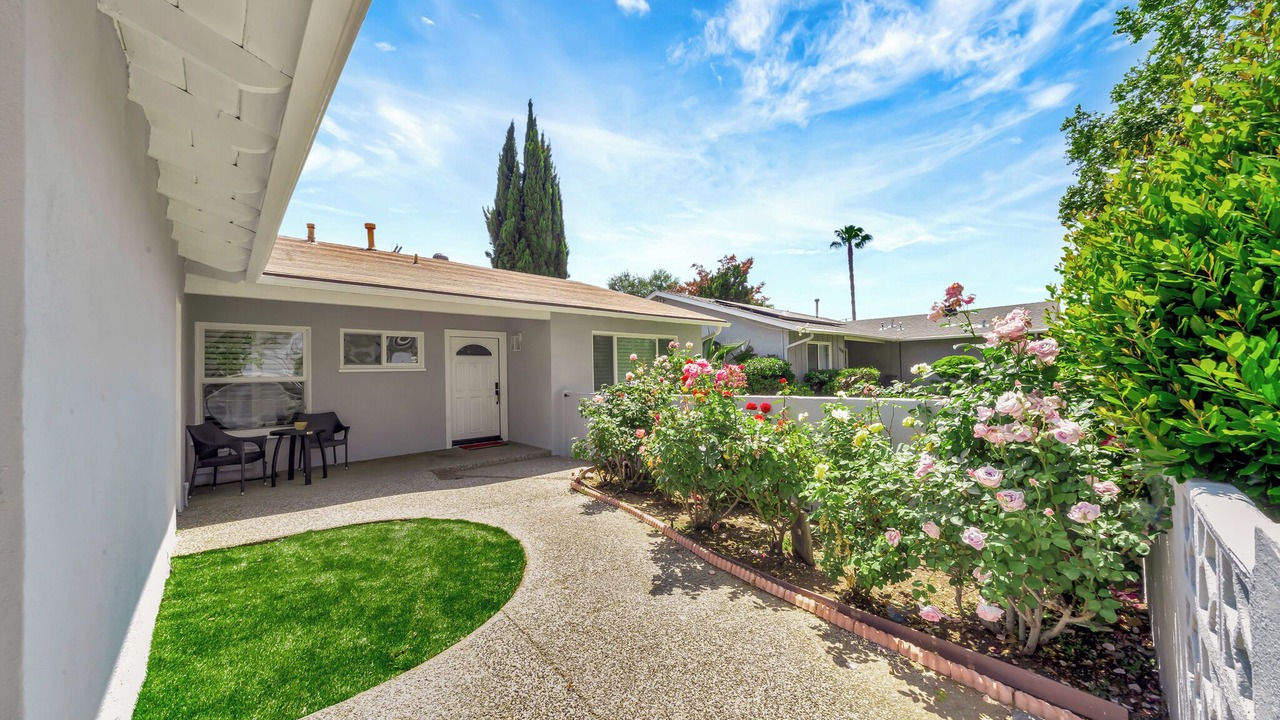 Photo of Outdoor in West Hills