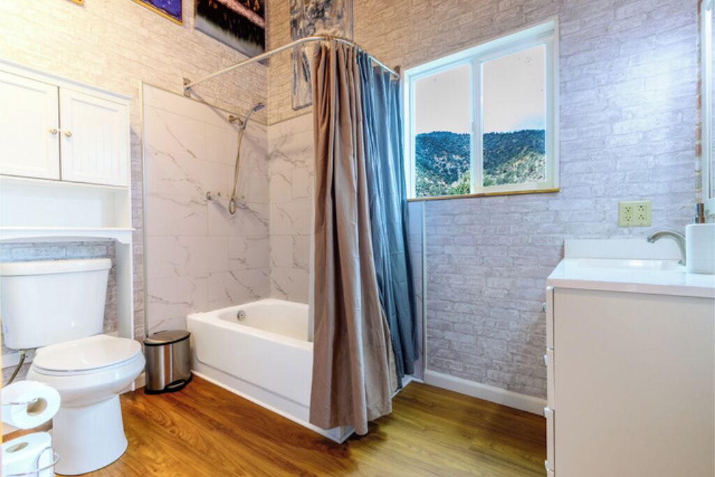 Photo of Bathroom in Pine Mountain Club